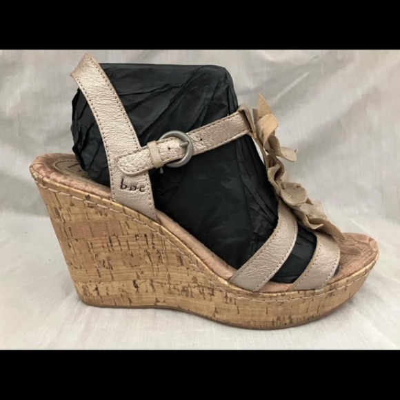 Women's size 10 B.O.C. Bronze Tan platform / wedge Sandals - Picture 5 of 13